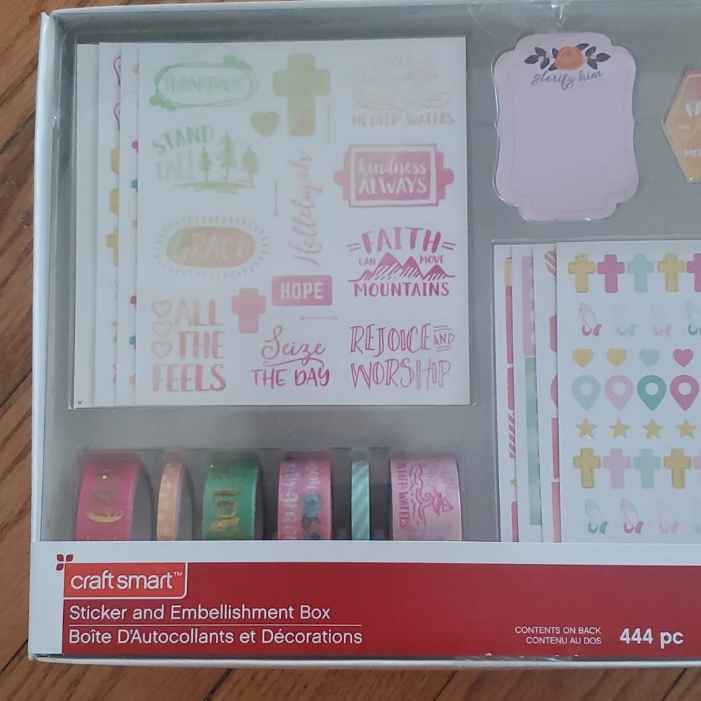 Craft smart. Daily planner embellishment box.